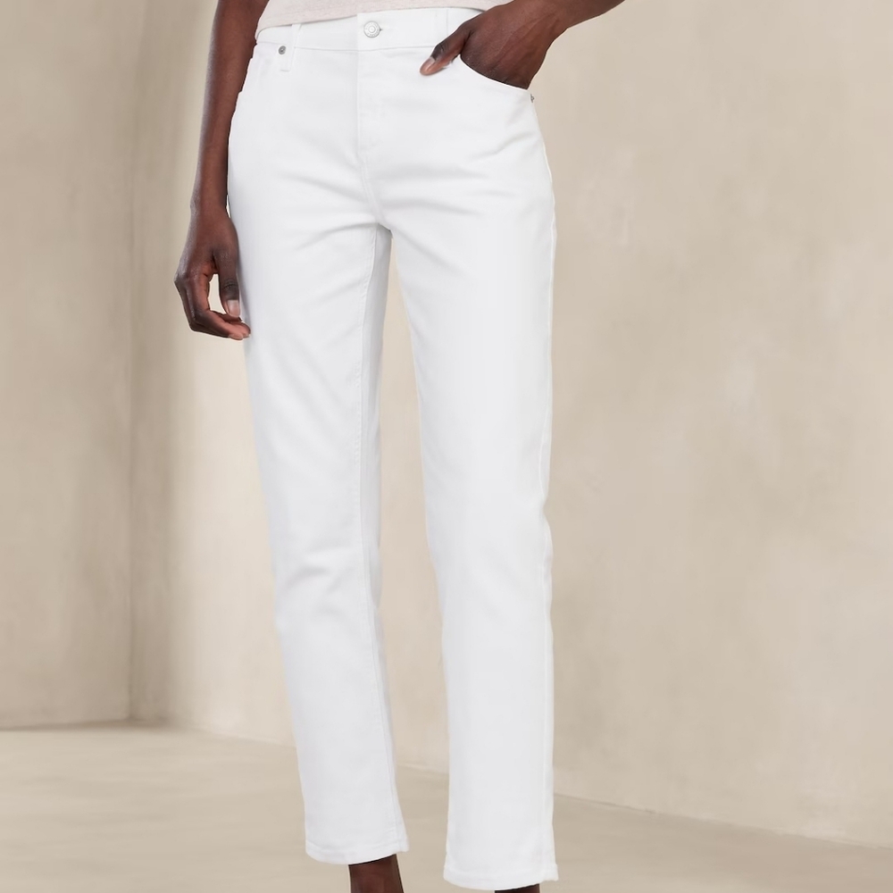 Banana Republic Girlfriend Fit White Jeans Size 12/31